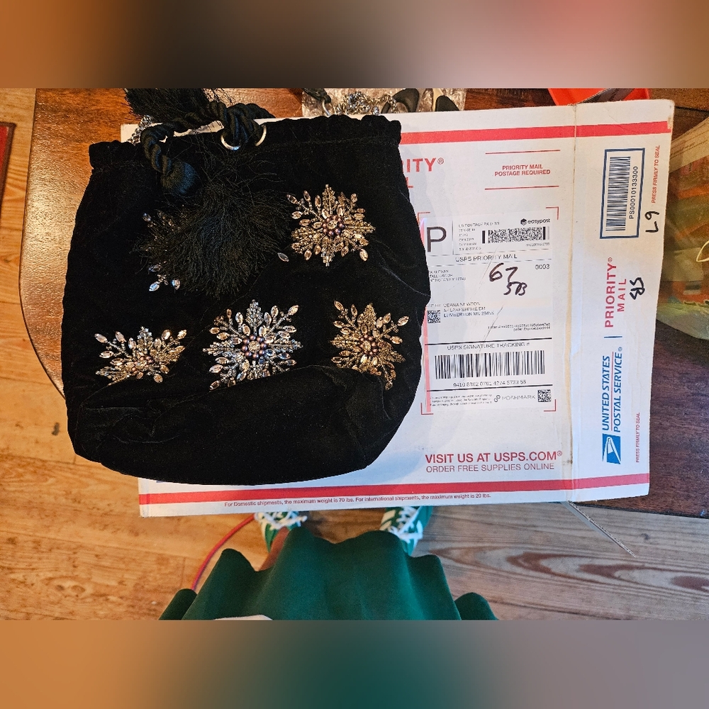 BEWARE OF THIS BUYER SHE IS A SCAMMER SEE ALL PICS TO SEE WHAT SHE DID! - Picture 5 of 5